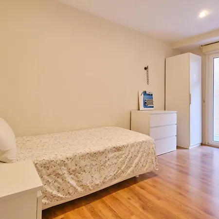 Cedro Flat Valencia